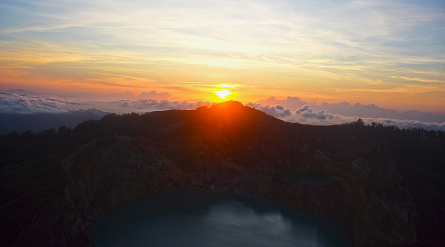 sunrise at Kelimutu 3 color lake