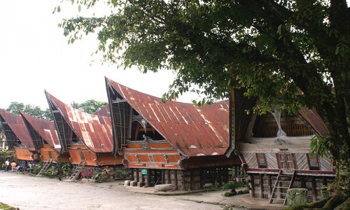 batak traditional house